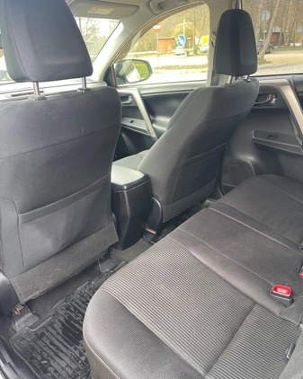 Toyota RAV4 cena 57900 przebieg: 216000, rok produkcji 2015 z Chęciny małe 121